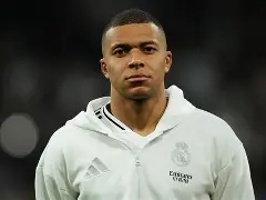 包含冲刺阶段欧冠焦点战；里尔迎来里程碑；球迷炸锅；纪律约束更严格的词条