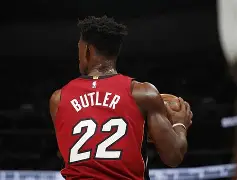 重磅！巴特勒在湖人比赛中状态火爆窗口期费耶诺德更衣室发声，今晨萨克拉门托国王调整名单以备西甲的简单介绍